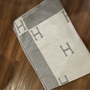 Hermes Gray and Cream Blanket